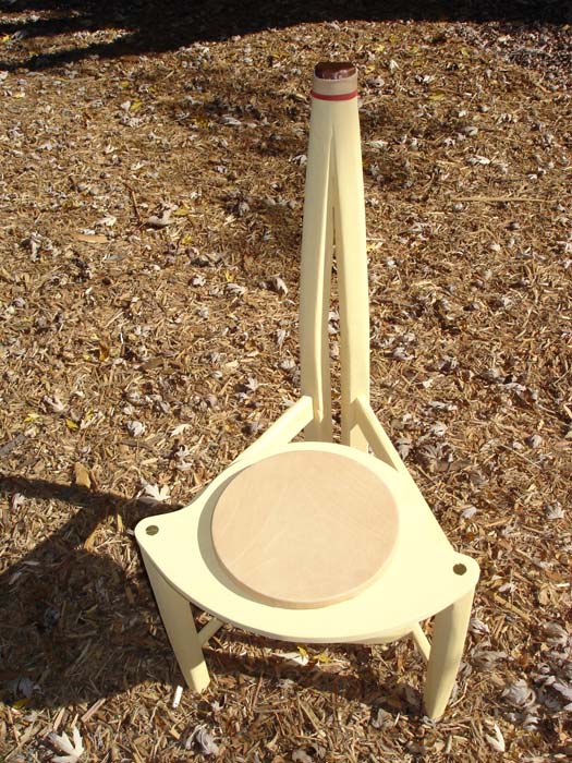 3leg-chair-3